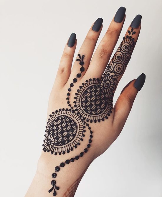 Arabic Mehndi Design for back hand