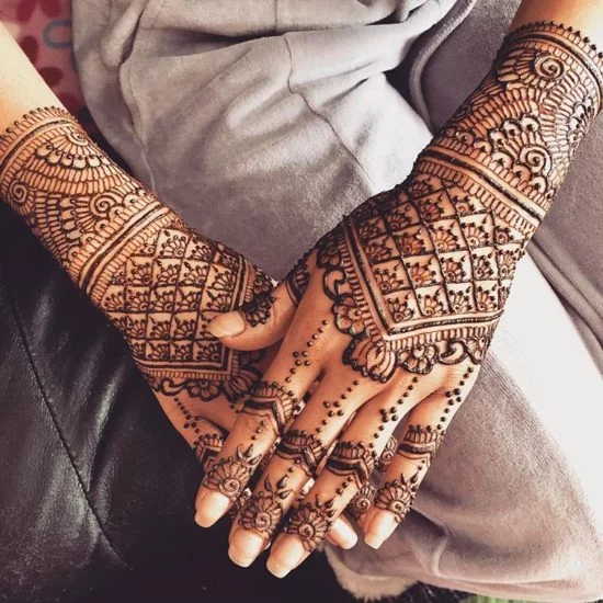 Mehndi Design for back hand