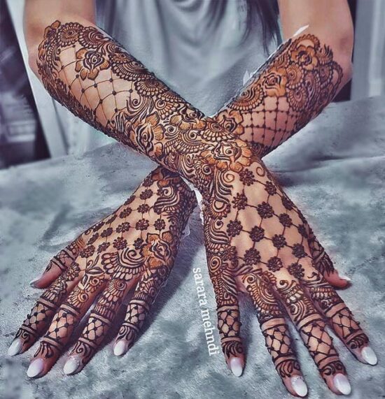 Beautiful Back hand mehndi design