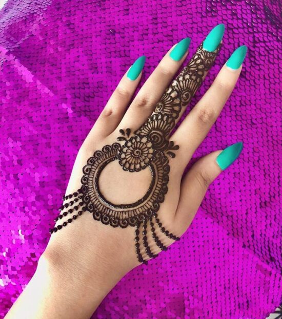 Simple Back Hand Mehndi Design