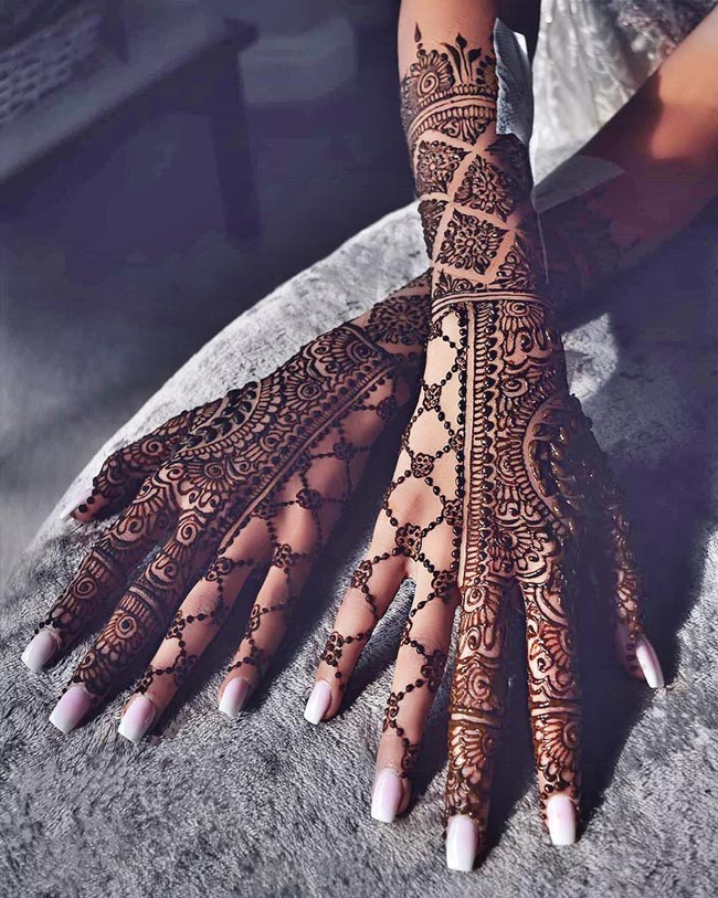 Net Mehndi Design