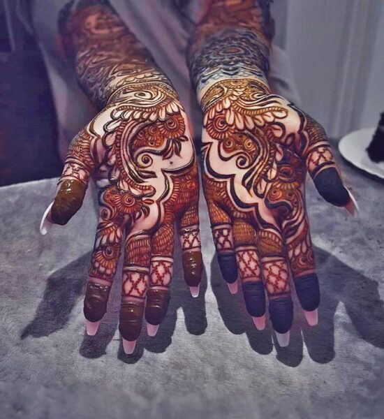 Simple Front Hand Mehndi Design