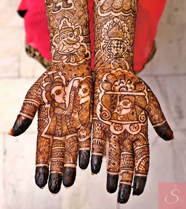 You are currently viewing 35 Outstanding Mehndi Designs to try for occasions
